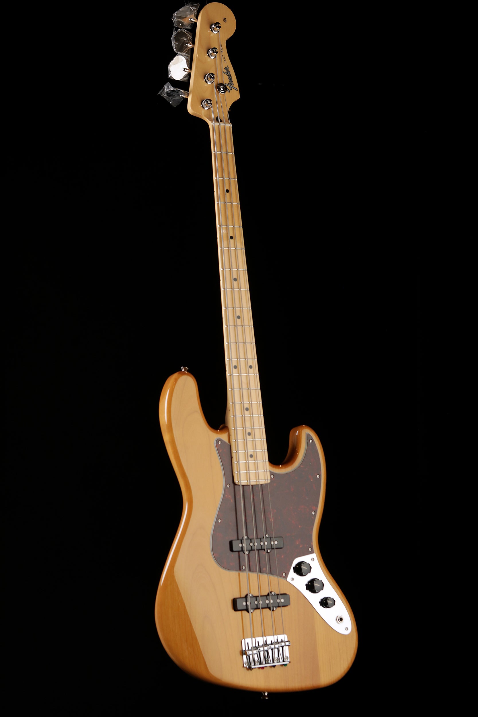 Jazz bass deals mij