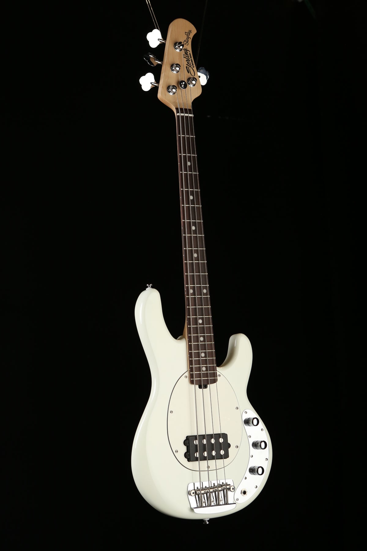 Best bass online guitar under $1500